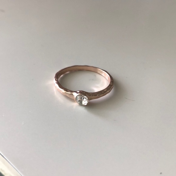 Gold ring - Picture 1 of 1